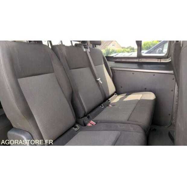 2020 Peugeot Expert-49107832