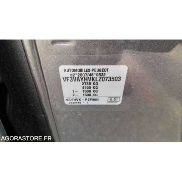 2020 Peugeot Expert-49107838