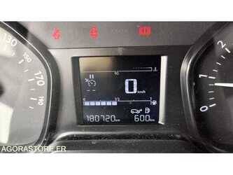 2020-citroen-jumpy-1488195-49107867