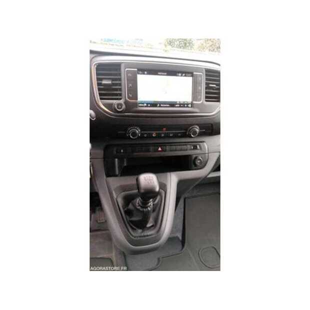 2020 Peugeot Expert-49107930