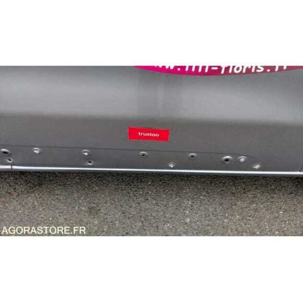 2020 Peugeot Expert-49107944