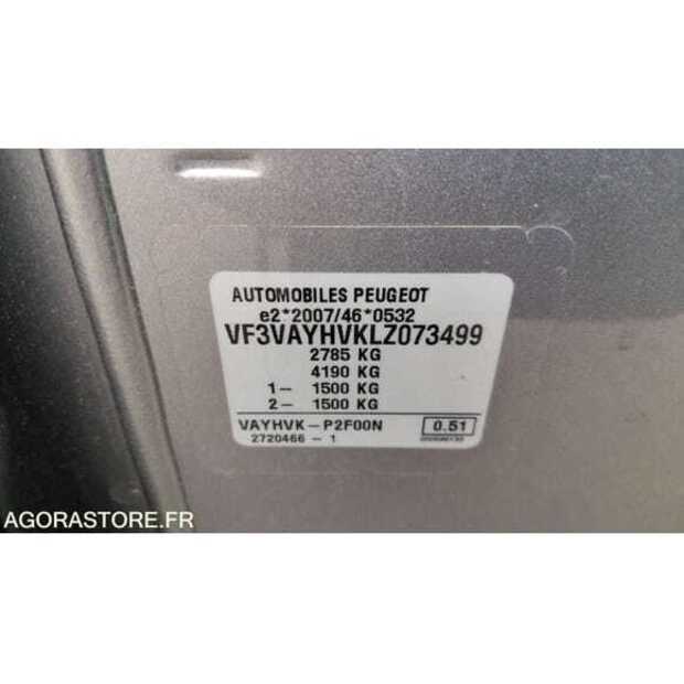 2020 Peugeot Expert-49107947