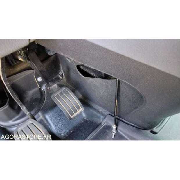 2019 Peugeot Expert-49108057