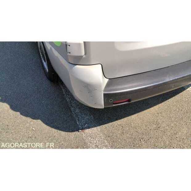 2019 Peugeot Expert-49108064