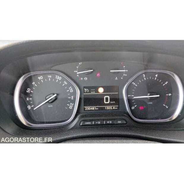 2018 Peugeot Expert-49108157