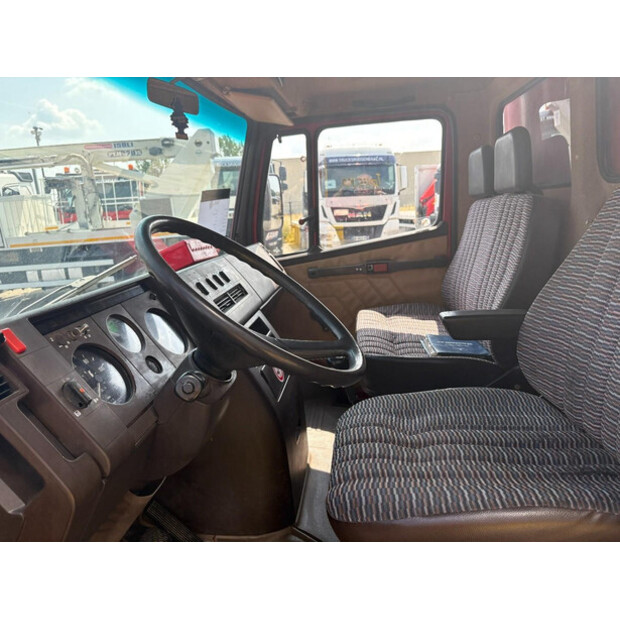 1991 Mercedes-Benz 609-49108910