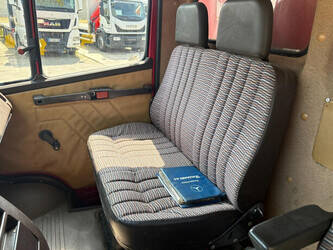 1991-mercedes-benz-609-49108923
