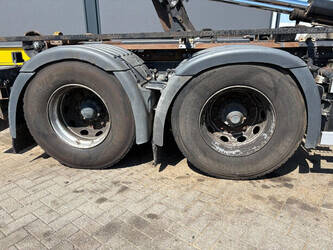 2011-scania-others-1488268-49108991