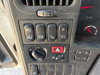 2011-scania-others-1488268-49109003