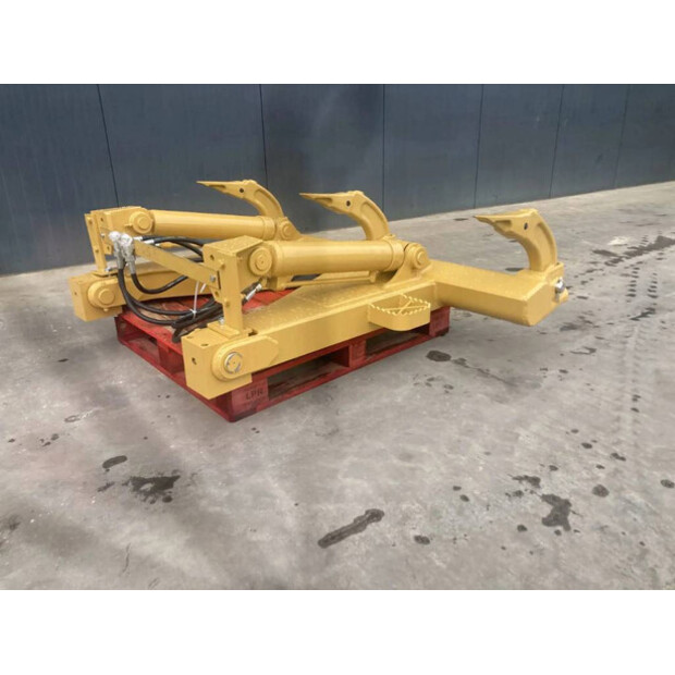 2026 Caterpillar D4H-49112513