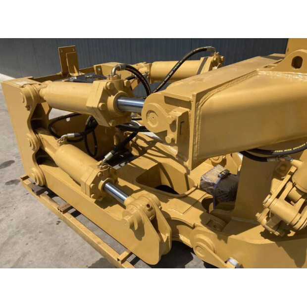 2026 Caterpillar D8-49112643