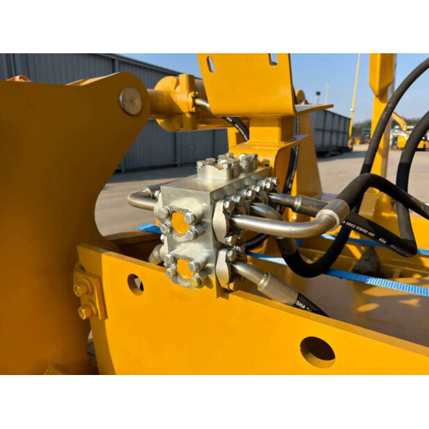 2026 Caterpillar D8-49112657