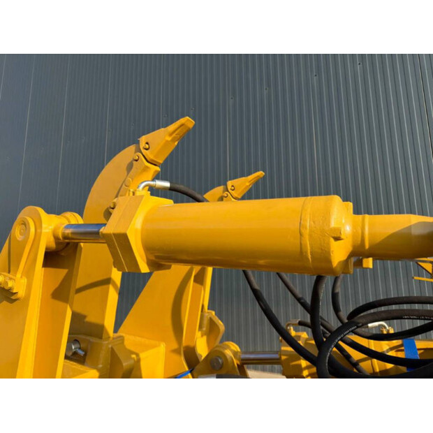 2026 كاتربيلر D8GC-49112671