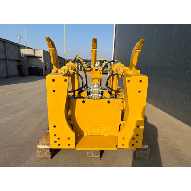 2026 Caterpillar D8N Multi Shank Ripper-49112684