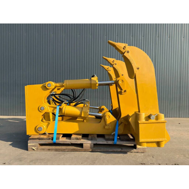 2026 Caterpillar D8R Multi Shank Ripper-49112707