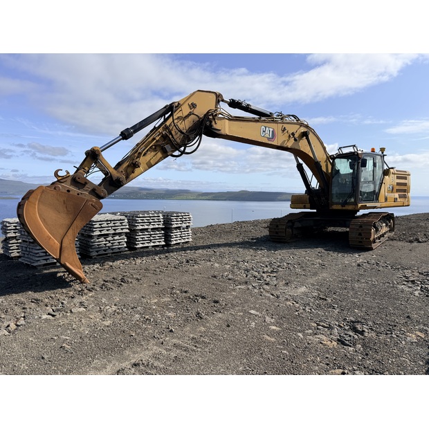 2020 Caterpillar 330-49112874