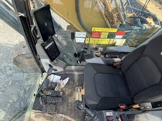 2020-caterpillar-330-1488447-49112885