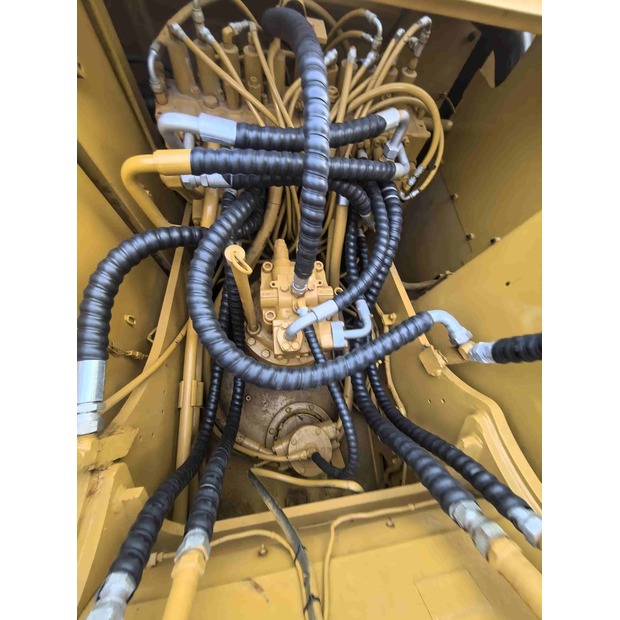 2024 Caterpillar 320CL-49114630