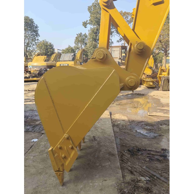2024 Caterpillar 320GC-49114638