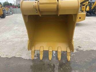2025-caterpillar-330dl-49114648