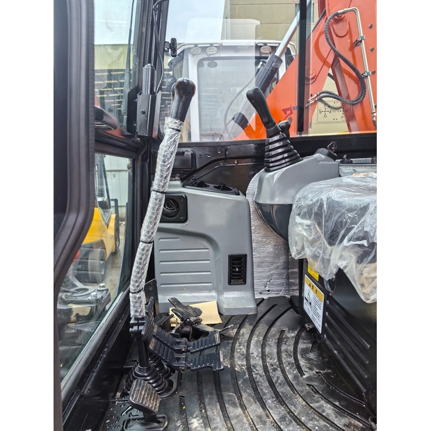2024 KUBOTA U55-49114670