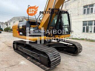 صورة ل حفارات مجنزرة 2024 كاتربيلر 320D
