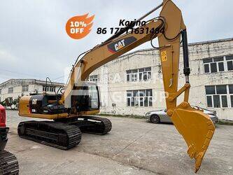 صورة ل حفارات مجنزرة 2024 كاتربيلر 320D