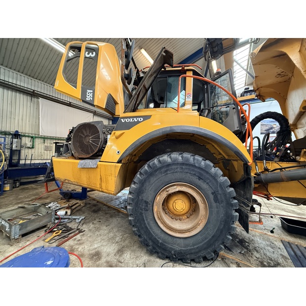 2019 فولفو A35G-49115466