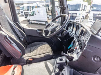 2017-mercedes-benz-acrocs-3243-49115933