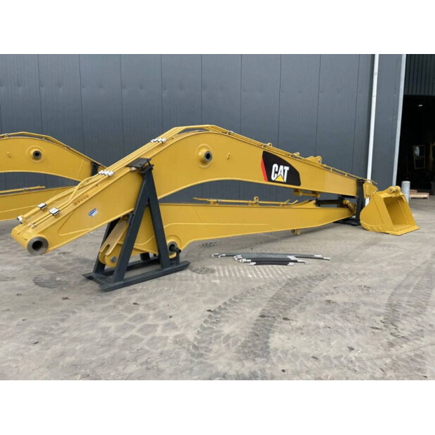 2026 Caterpillar 320D-49116008