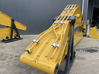 2026-caterpillar-320f-1488529-49116094