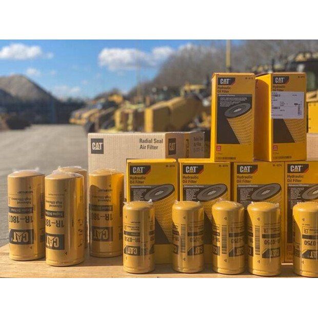 2026 Caterpillar Medium - After 500 Working Hours-49116583