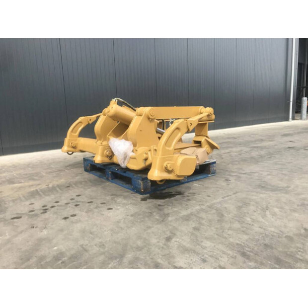 2026 Caterpillar D6K2-49116901