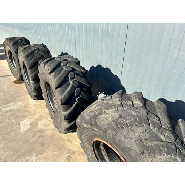 Michelin 445/70R19.5-49116974
