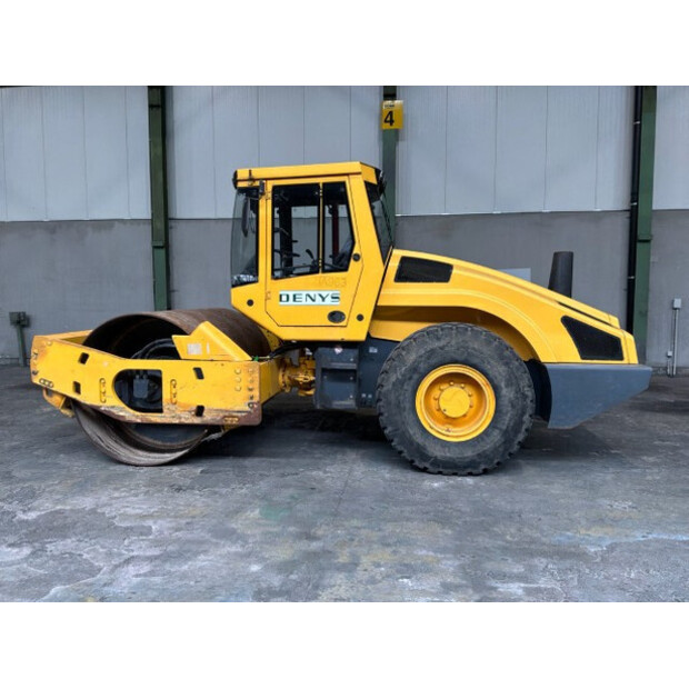 2007 بوماج BW211D-4-49118669