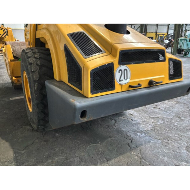 2007 بوماج BW211D-4-49118692