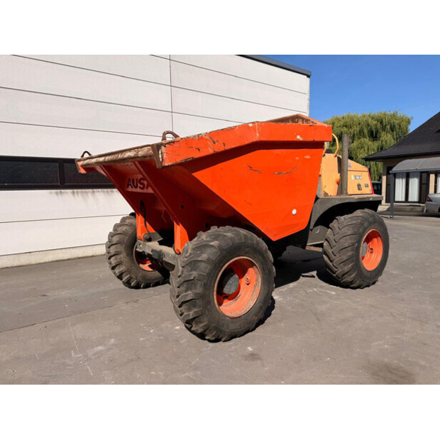 2013 Ausa D1000AP-49118890