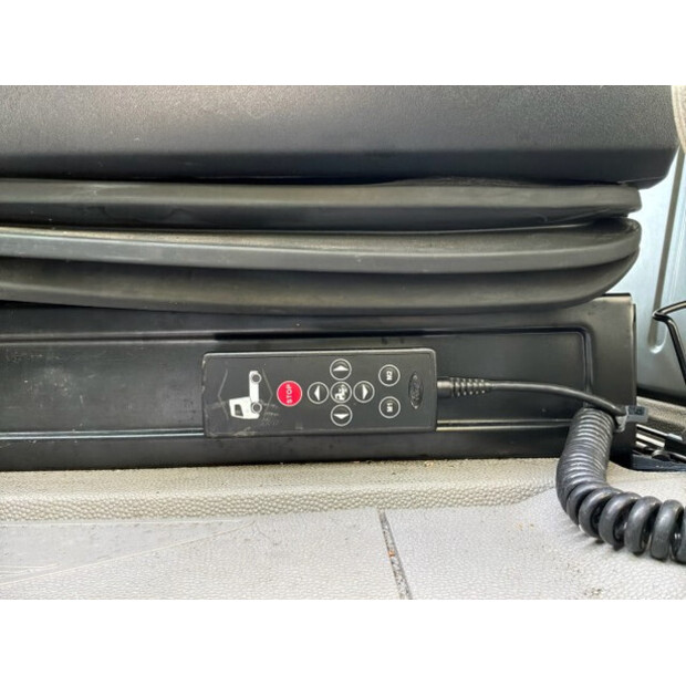 2023 Ford F-MAX-49118914