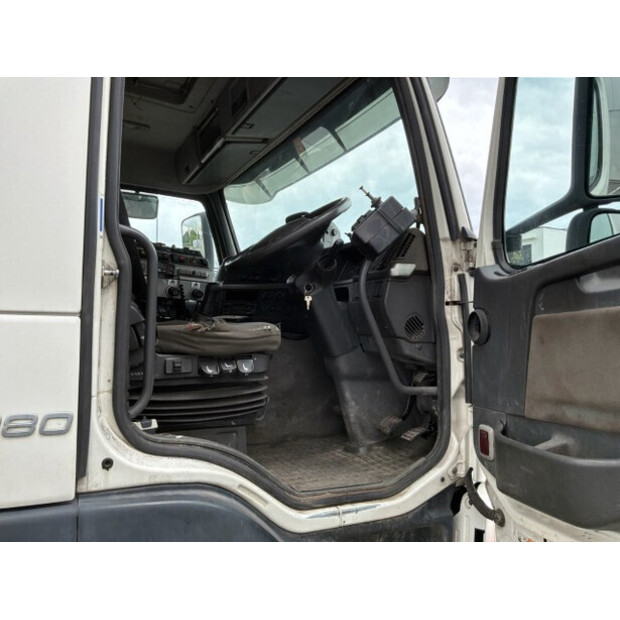 2003 Volvo FM12-49118928