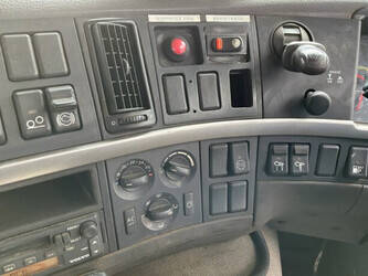 2003-volvo-fm12-1488644-49118935
