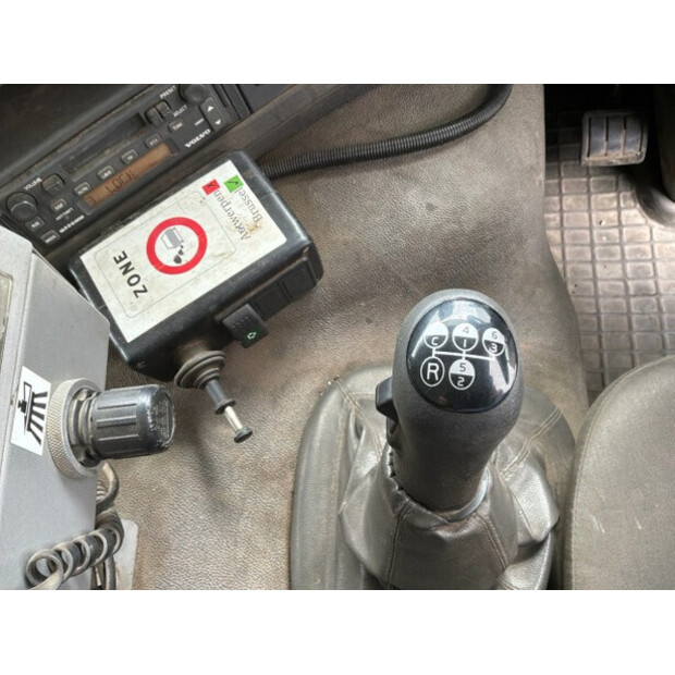 2003 Volvo FM12-49118936