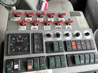 2003-volvo-fm12-1488644-49118938
