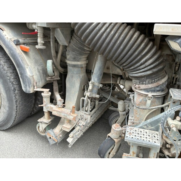2003 Volvo FM12-49118944