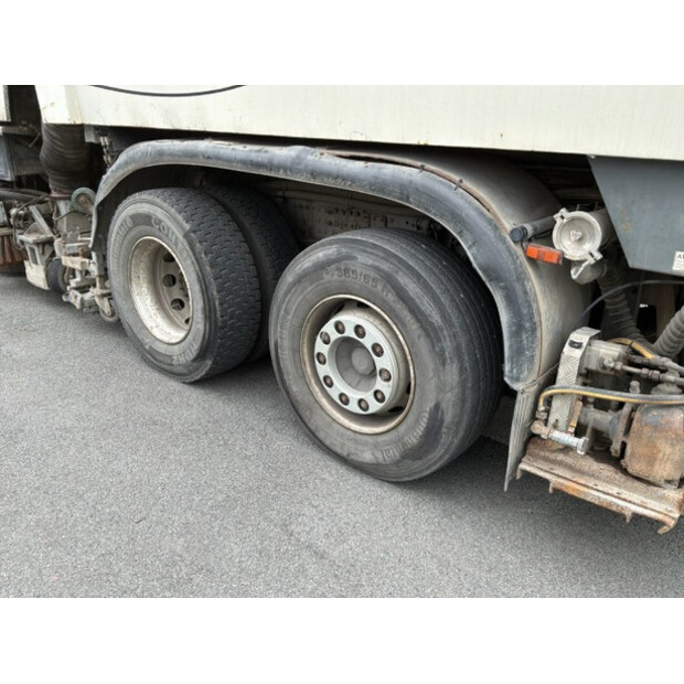 2003 Volvo FM12-49118954