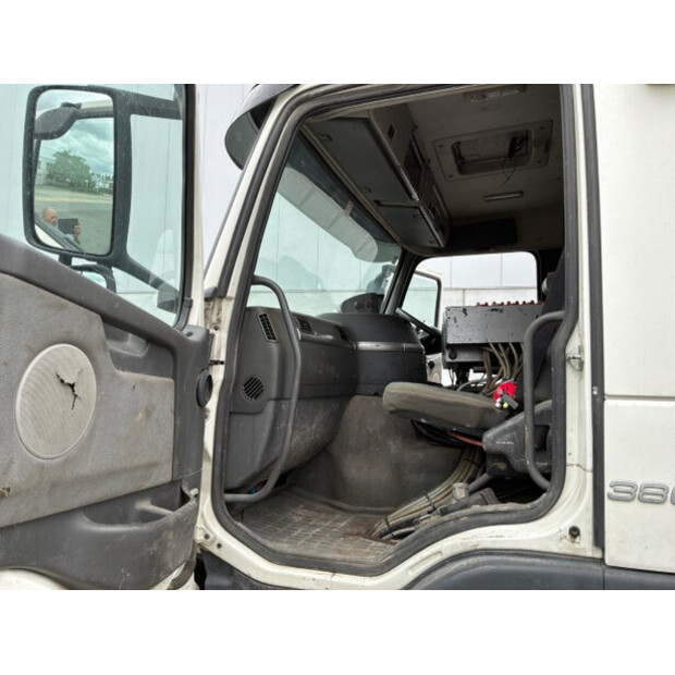 2003 Volvo FM12-49118960