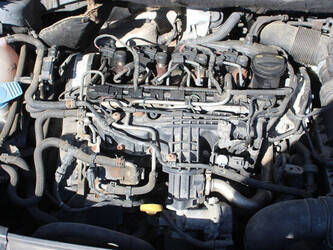 2014-volkswagen-caddy-maxi-kombi-1488662-49119671