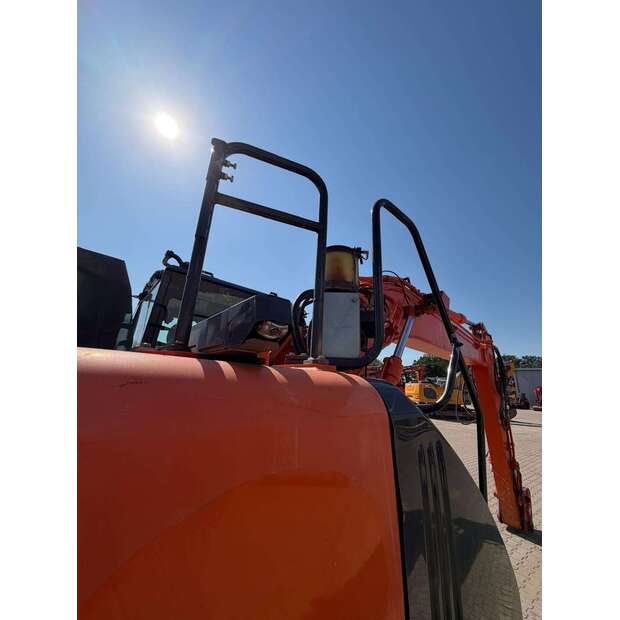 Hitachi ZX135US-6-49121519