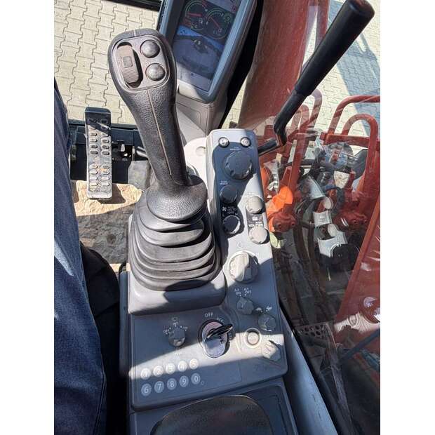 Hitachi ZX135US-6-49121522