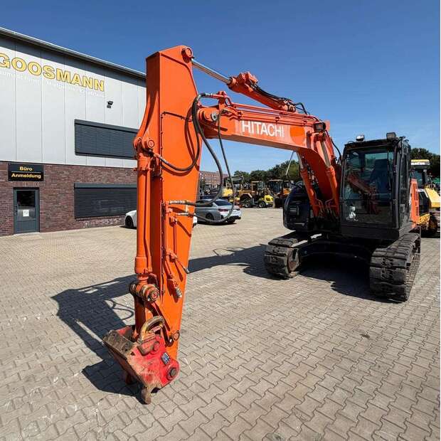 Hitachi ZX135US-6-49121532