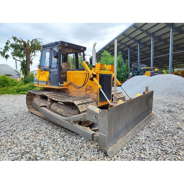 1991 Komatsu D41P-3-49121636